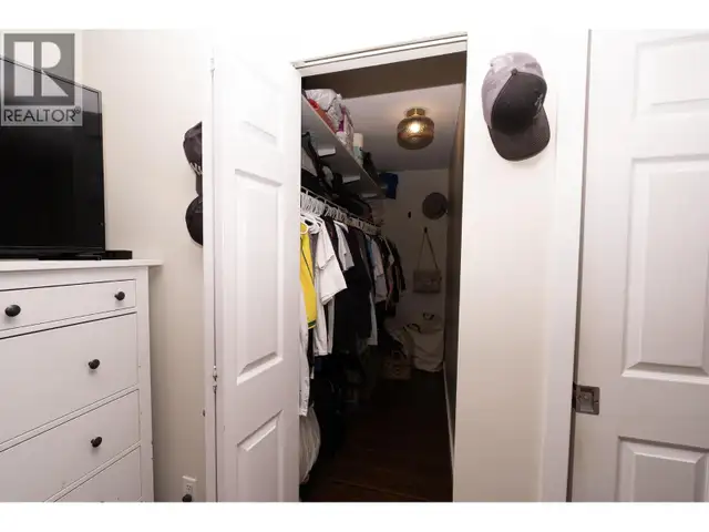 756 GIBSONS WAY Gibsons, British Columbia in Condos for Sale in Sunshine Coast - Image 14