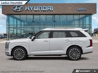 AMVIC LICENSED DEALER. PRICE EXPIRES May 21,2025 Engine: 3.5L V6 L/100Km City: 12.2 L/100Km Hwy: 9.7... (image 2)