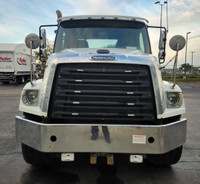 Ryder Stock ID: 347508 Transmission Type/Speed: MANUAL 10 Engine: DIESEL DD13'13 12.8 450/180 Horse... (image 1)