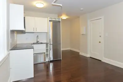 renovated bachelor, Wellesley and Church - ID 67, View more