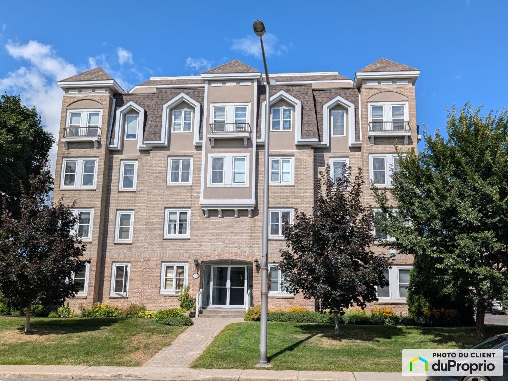 $399,900 - Condominium for sale in Ste-Julie — photo 1
