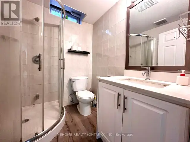 12 MILTON PLACE Vaughan (Maple), Ontario in Long Term Rentals in Markham / York Region - Image 12