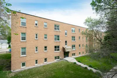 Suite Amenities In-suite storage Window coverings Utilities Included: Heat Water About Newly renovat...