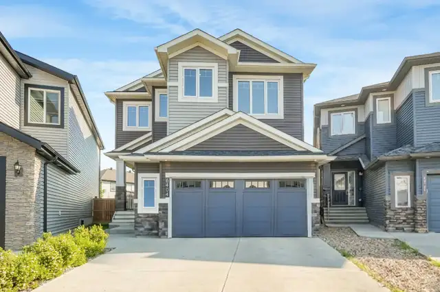 Stunning 4-Bed, 4-Bath Luxury Home in McConachie