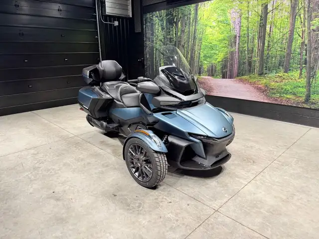2026 Can-Am Spyder RT-Limited in Sport Touring in Norfolk County - Image 3