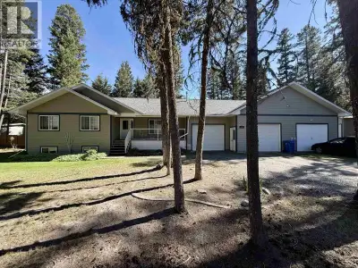Spacious and functional family home set on a level/usable 0.73 acre lot in the 108 Mile Ranch. The m...