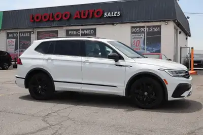 NO ACCIDENT Elevate Your Drive with the 2022 VW Tiguan Comfortline R-LINE BLACK EDITION 4Motion AWD....