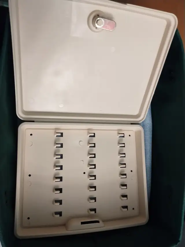 Wall-Mountable Plastic Key Cabinet Box