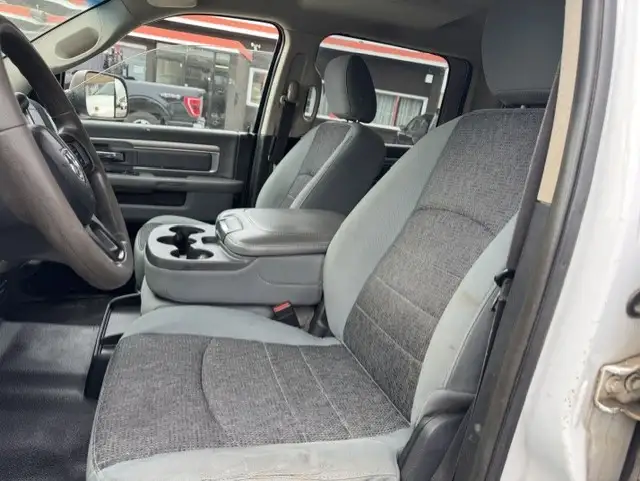 2013 Ram 5500 SLT 4WD 6.7L CUMMINS DIESEL-12' FLAT DECK-CREW CAB in Cars & Trucks in City of Toronto - Image 9