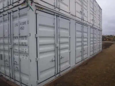 Arrow-West Equipment Ltd BARELY USED 40 FOOT CONTAINER WITH FOUR DOORS DOWN THE SIDE AND A DOOR ON O...