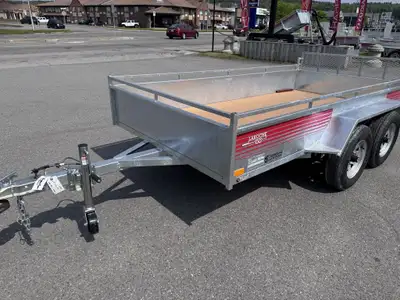 REMORQUE 2 ESSIEUXRAMPE - JACK. Informations du véhicule fournies par AutoHebdo.net .