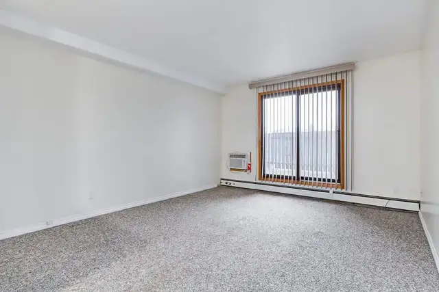 Modern Apartments with Air Conditioning - Silverwood Terrace - A in Long Term Rentals in Regina - Image 14