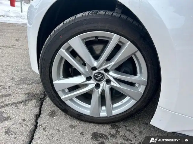 2025 Lexus IS 300 Awd | Leather | Sunroof | Accident Free in Cars & Trucks in Mississauga / Peel Region - Image 10