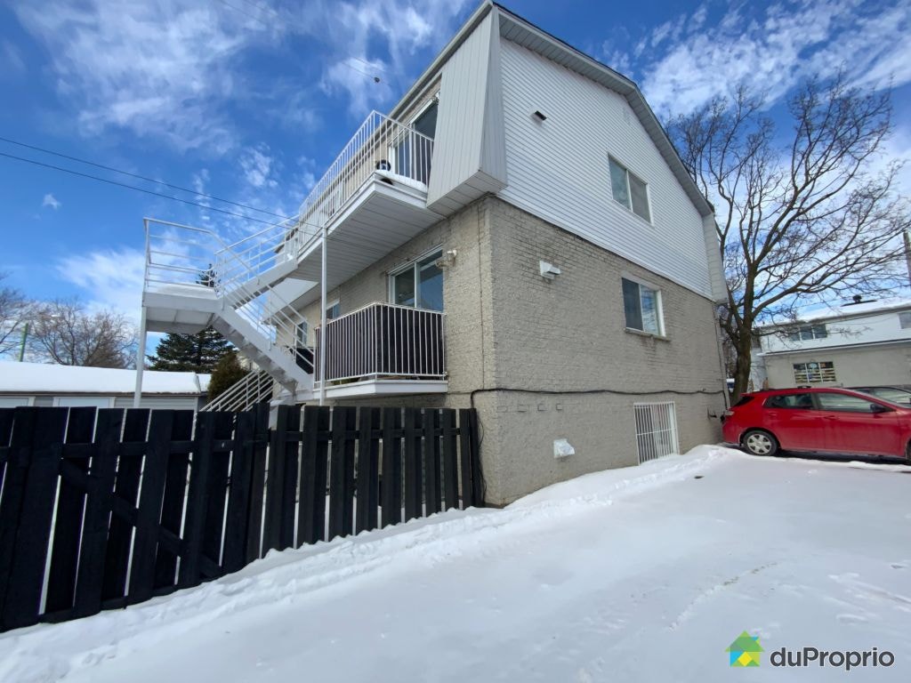 $920,000 - Triplex for sale in Longueuil (Vieux-Longueuil) — photo 2