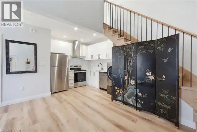 45 WELLINGTON Street N Hamilton, Ontario in Houses for Sale in Kitchener / Waterloo - Image 20