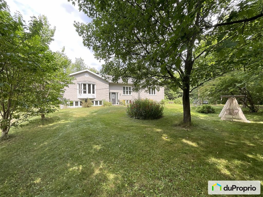 $835,000 - Acreage / Hobby Farm / Ranch for sale in St-Nicolas — photo 1