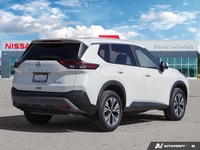 Recent Arrival! CARFAX Canada Low Kilometer AWD. 2023 Nissan Rogue SV 4D Sport Utility White CVT AWD... (image 2)