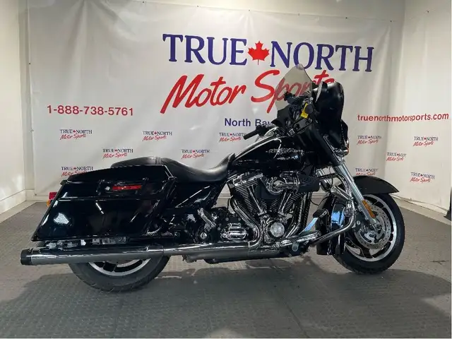 2009 Harley-Davidson Street Glide CANADIAN HARLEY/LOW KM/SERVICE in Sport Touring in North Bay - Image 3