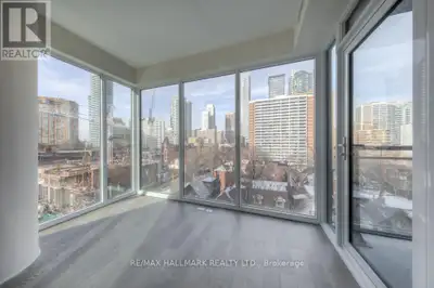 702 - 17 DUNDONALD STREET Toronto (Church-Yonge Corridor), Ontar