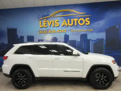 JEEP GRAND CHEROKEE 2021 LAREDO ÉDITION 4X4 / GPS NAVIGATION / MAGS SUR PNEUS HOMOLOGUÉ / CAMÉRA DE...