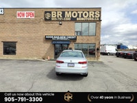 No accident Ontario vehicle with Lot of Options! Call (905) 791-3300 - Black Leather/ Leatherette in... (image 5)