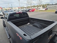Price includes $1,000 finance credit. Price does not include fees or taxes. The 2019 Chevrolet Color... (image 7)