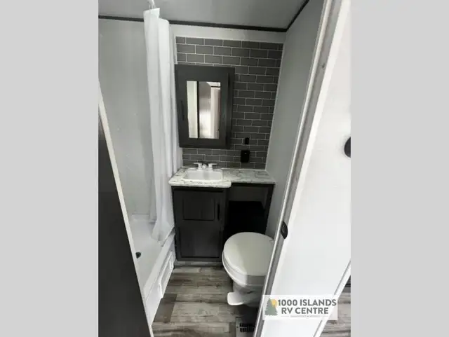 2025 Dutchmen RV Aspen Trail LE 26RL in Travel Trailers & Campers in Kingston - Image 10