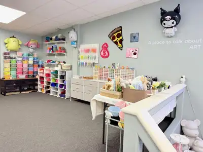1J//Winnipeg/Unique handmade art studio the only one of its kind in Winnipeg with no direct competit...