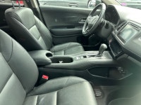 Leather Seats! As Edmunds.com states, the Honda HR-V is far more capable than its diminutive size su... (image 2)