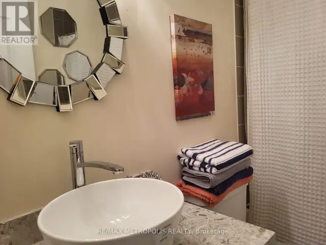 2ND BEDROOM - 2757 WILLIAM JACKSON DRIVE Pickering (Duffin Heigh in Long Term Rentals in Oshawa / Durham Region - Image 3