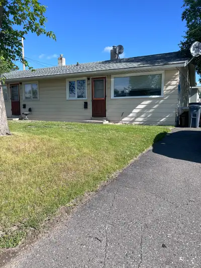 Fresh paint throughout Washer/dryer Private fenced yard Off street parking for 1 vehicle $1300.00/mo...