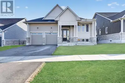 Set in the sought-after Loyalist Golf & Country Club Community, 160 Country Club Drive offers modern...