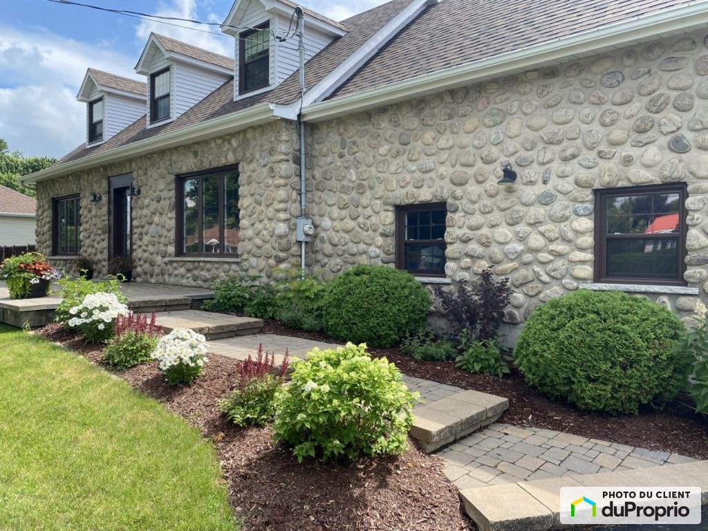 $995,000 - 2 Storey for sale in St-Jean-sur-Richelieu (St-Luc) — photo 2