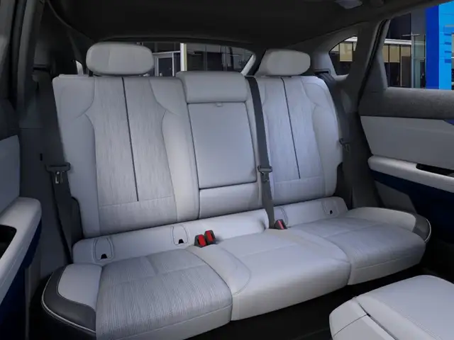 2027 Cadillac OPTIQ 4dr Premium Sport in Cars & Trucks in Oakville / Halton Region - Image 21