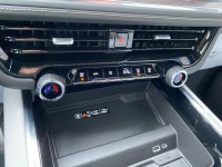 The 2026 Chevrolet Suburban Premier: A Masterpiece of Power, Comfort, and Advanced Safety for the Di... (image 7)