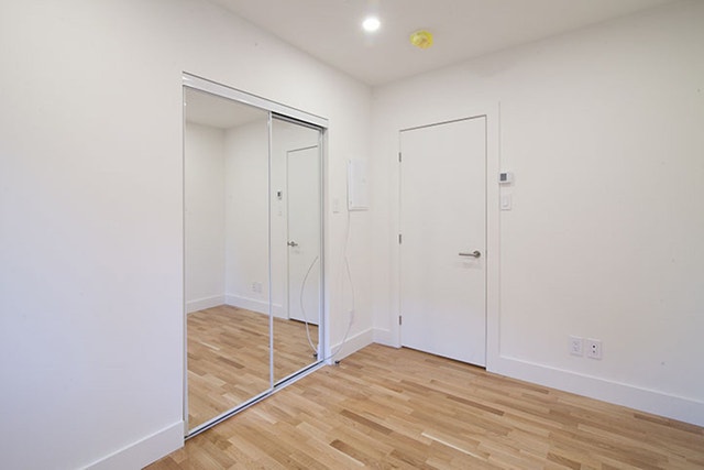 4390 Grand Boulevard — photo 3