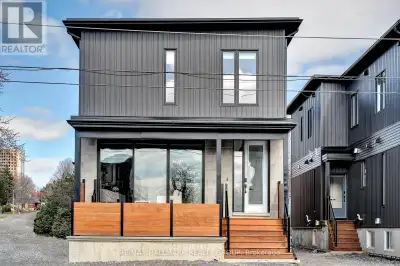 1 - 709A CARSONS ROAD Ottawa, Ontario