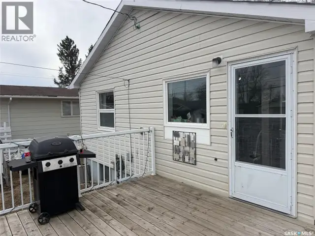 412 Main STREET Hudson Bay, Saskatchewan in Houses for Sale in Nipawin - Image 4