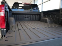 ... Engine: Turbocharged Diesel I6 3.0L/ L/100Km City: 11.0 L/100Km Hwy: 9.9 Safety Equipment Daytim... (image 9)