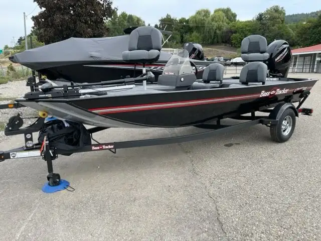 2024 Tracker Bass Tracker Classic XL Fishing Boat in Powerboats & Motorboats in Prince Albert - Image 3