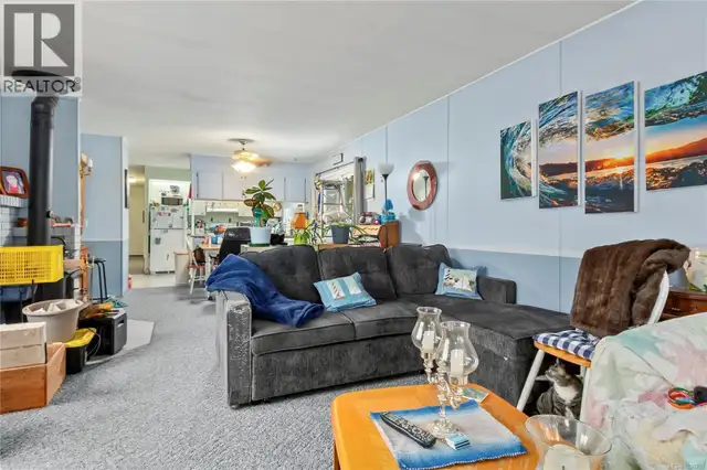 A 3160 Island Hwy N Campbell River, British Columbia in Houses for Sale in Campbell River - Image 11