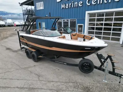 The 2025 Chaparral 247 SSX is a premium bowrider designed for luxurious comfort and thrilling perfor...