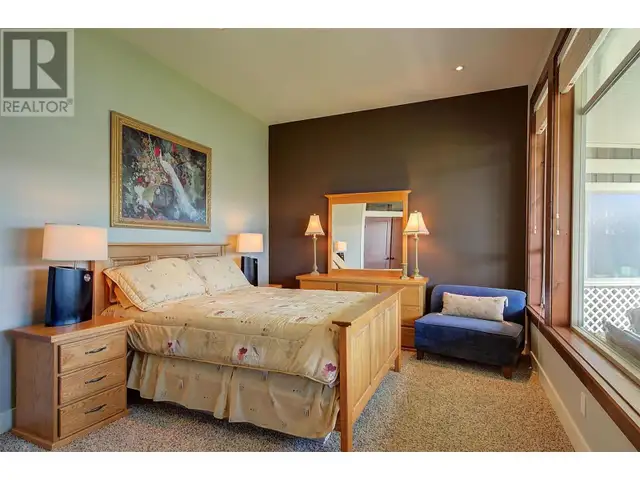5824 Columbia Avenue Peachland, British Columbia in Houses for Sale in Penticton - Image 23
