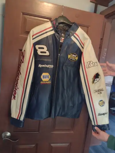 Excellent condition Budweiser leather jacket size medium 200.00 Port Severn 705-791-0170
