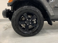 Check out this vehicle's pictures, features, options and specs, and let us know if you have any ques... (image 4)