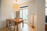 Short-Term Furnished Suites at Minto Yorkville Experience refined, flexible living in the heart of T... (image 2)