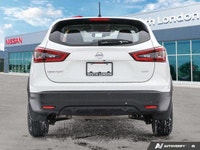 Recent Arrival! CARFAX Canada No Reported Accidents CARFAX Canada One Owner 2023 Nissan Qashqai S 4D... (image 3)