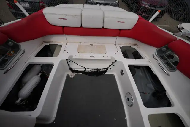 2009 SEA DOO WAKE 230 in Powerboats & Motorboats in Red Deer - Image 15