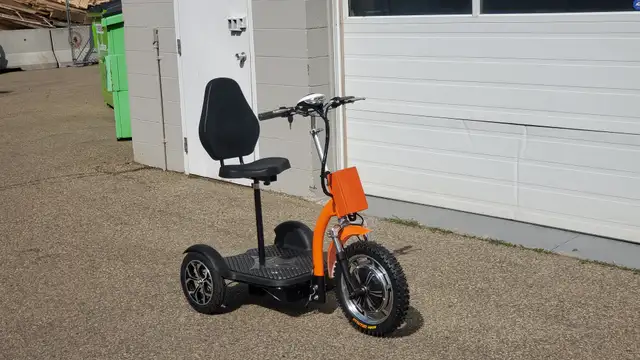 2025 3 wheel new models! Electric Mobility Scooter Alpha M Foldi in Scooters & Pocket Bikes in Edmonton - Image 5