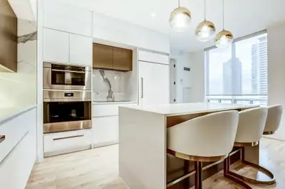 Short-Term Furnished Suites at Minto Yorkville Experience refined, flexible living in the heart of T...